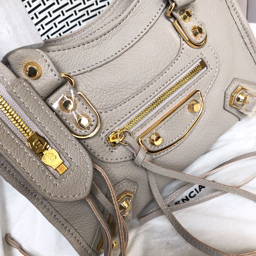 Ba*len*cia*ga graffiti classic city