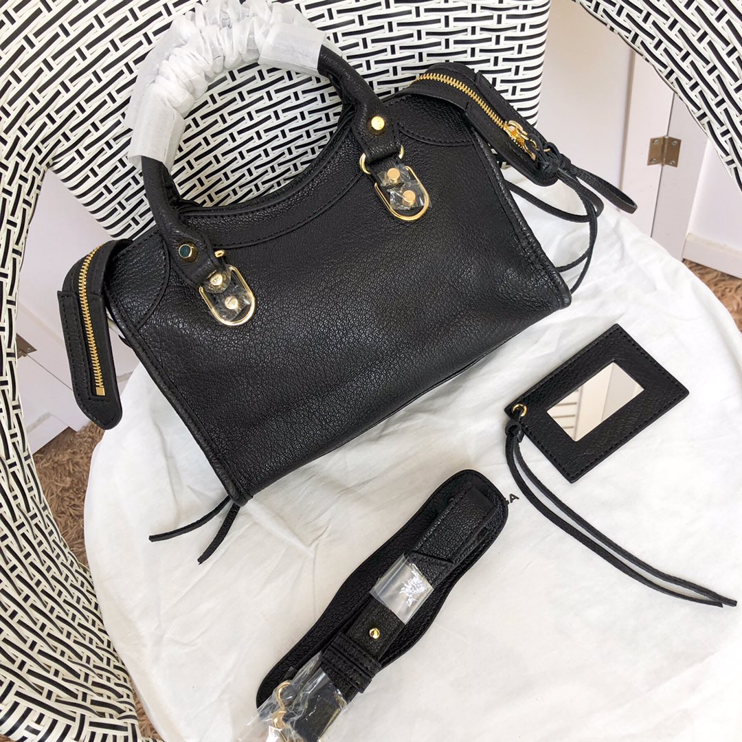 Ba*len*cia*ga graffiti classic city