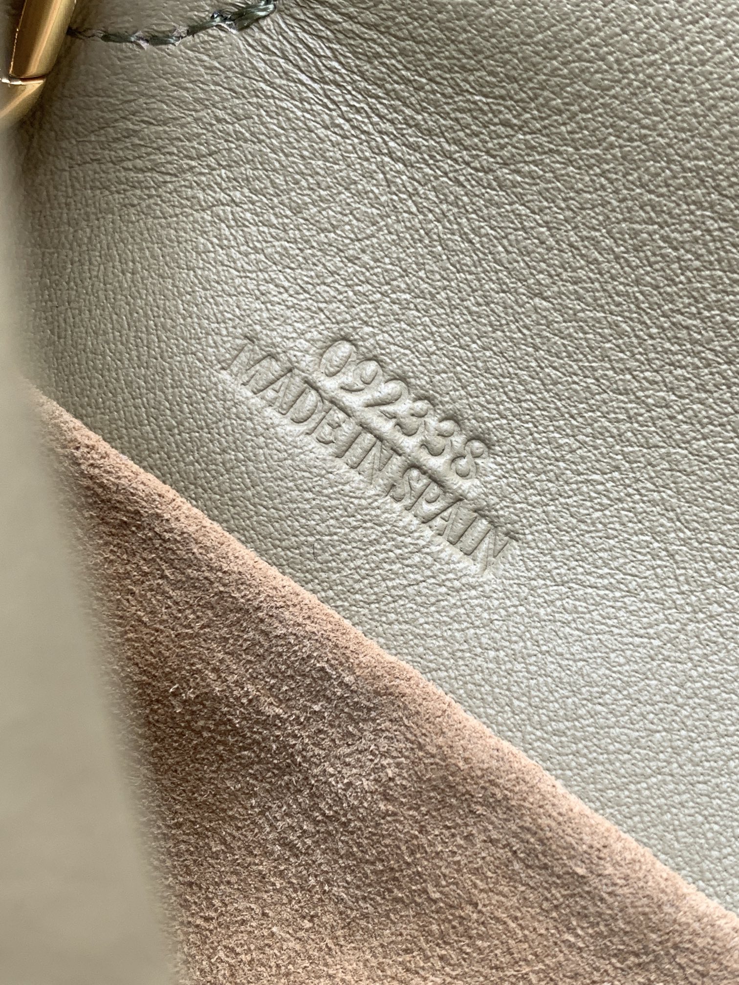 L0ew* flamenco-22.5*18*9cm