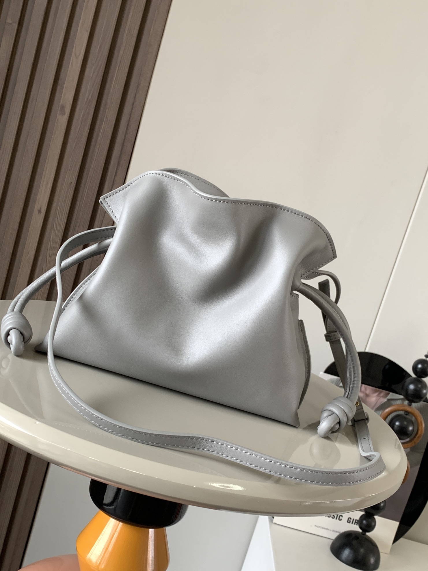 L0ew* flamenco-22.5*18*9cm