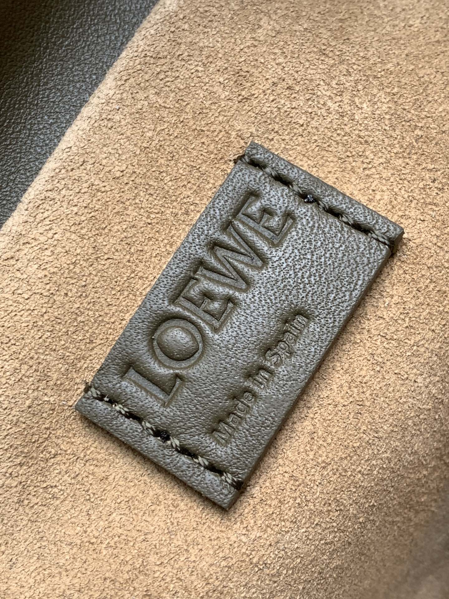 L0ew* flamenco-22.5*18*9cm