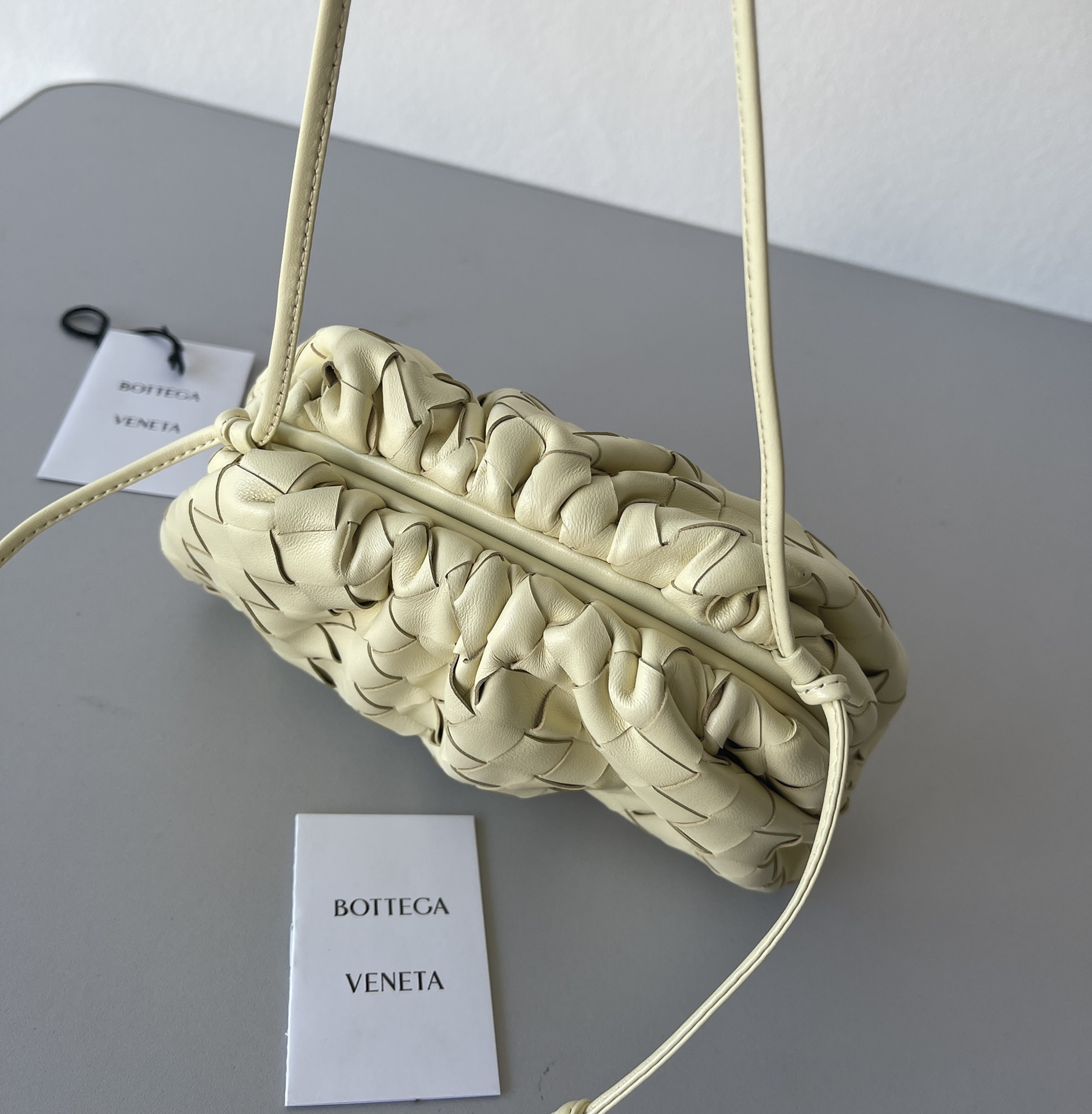 bo*te*ga Ve*ne*ta the pouch bag-22*9cm