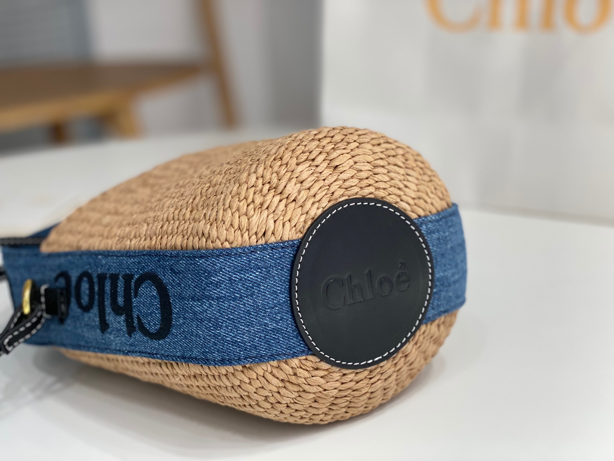 Ch10e woody bucket bag