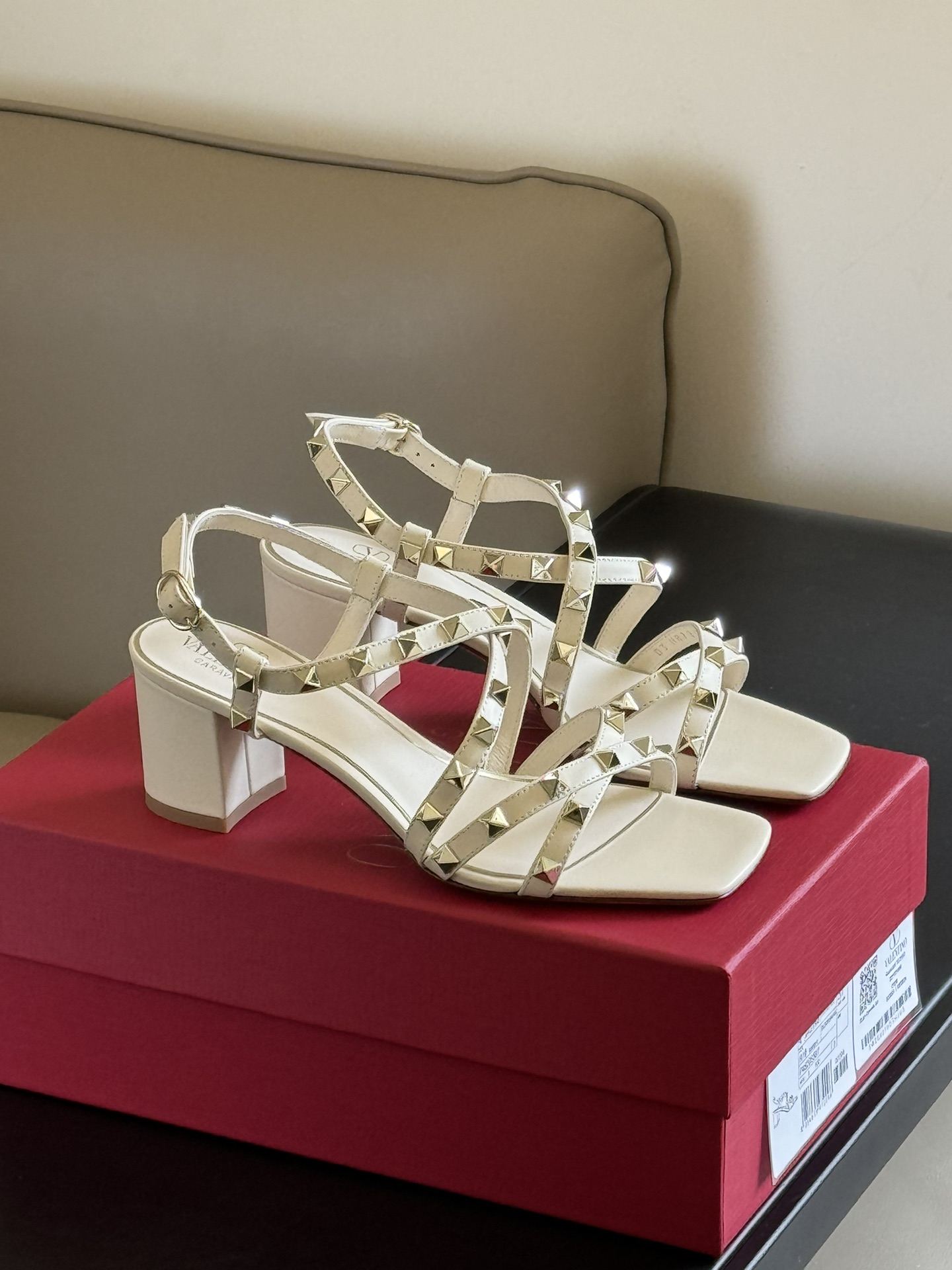 Valentina 2024ss Sandals