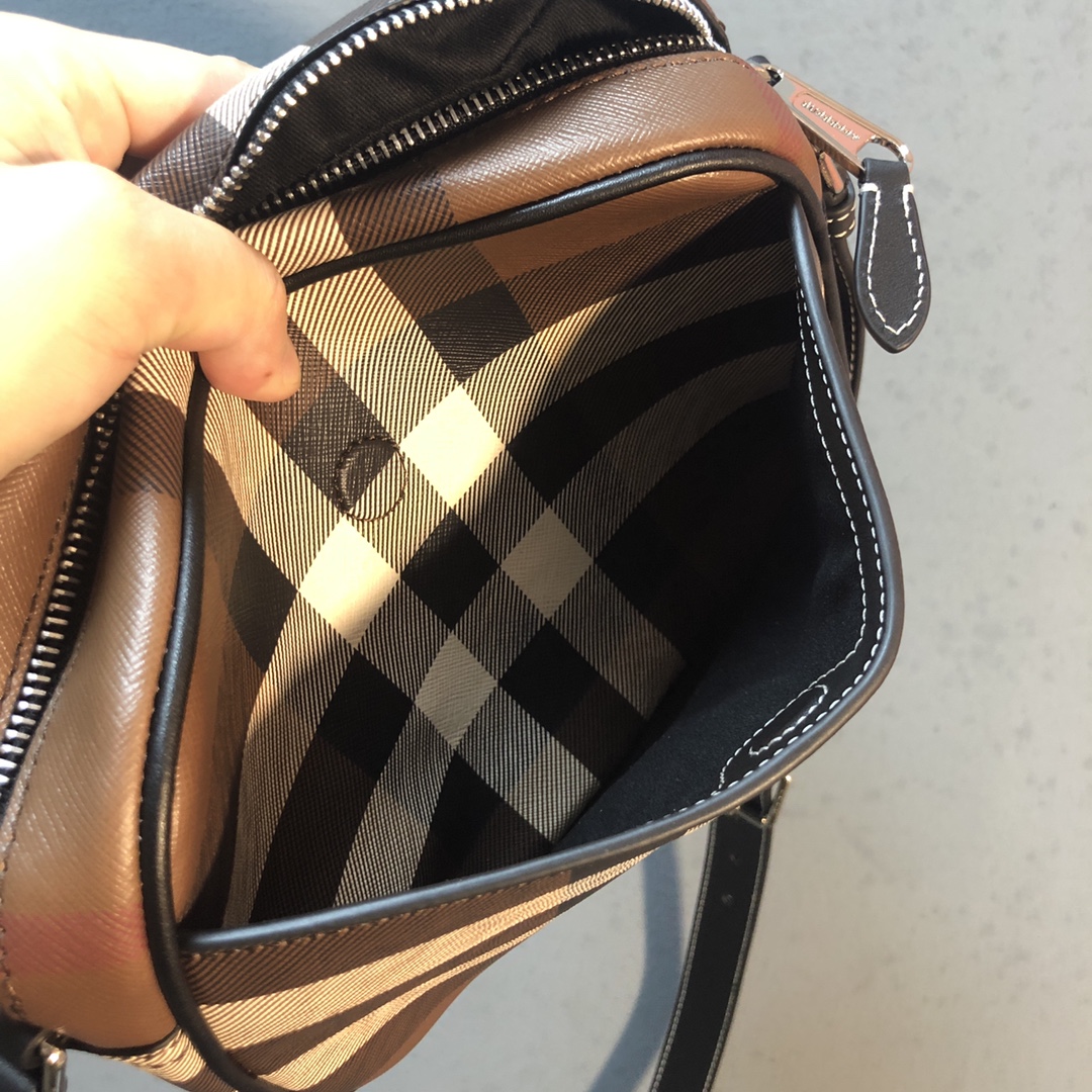 B**rry vintage camerra bag-22.5.×14.5×8cm