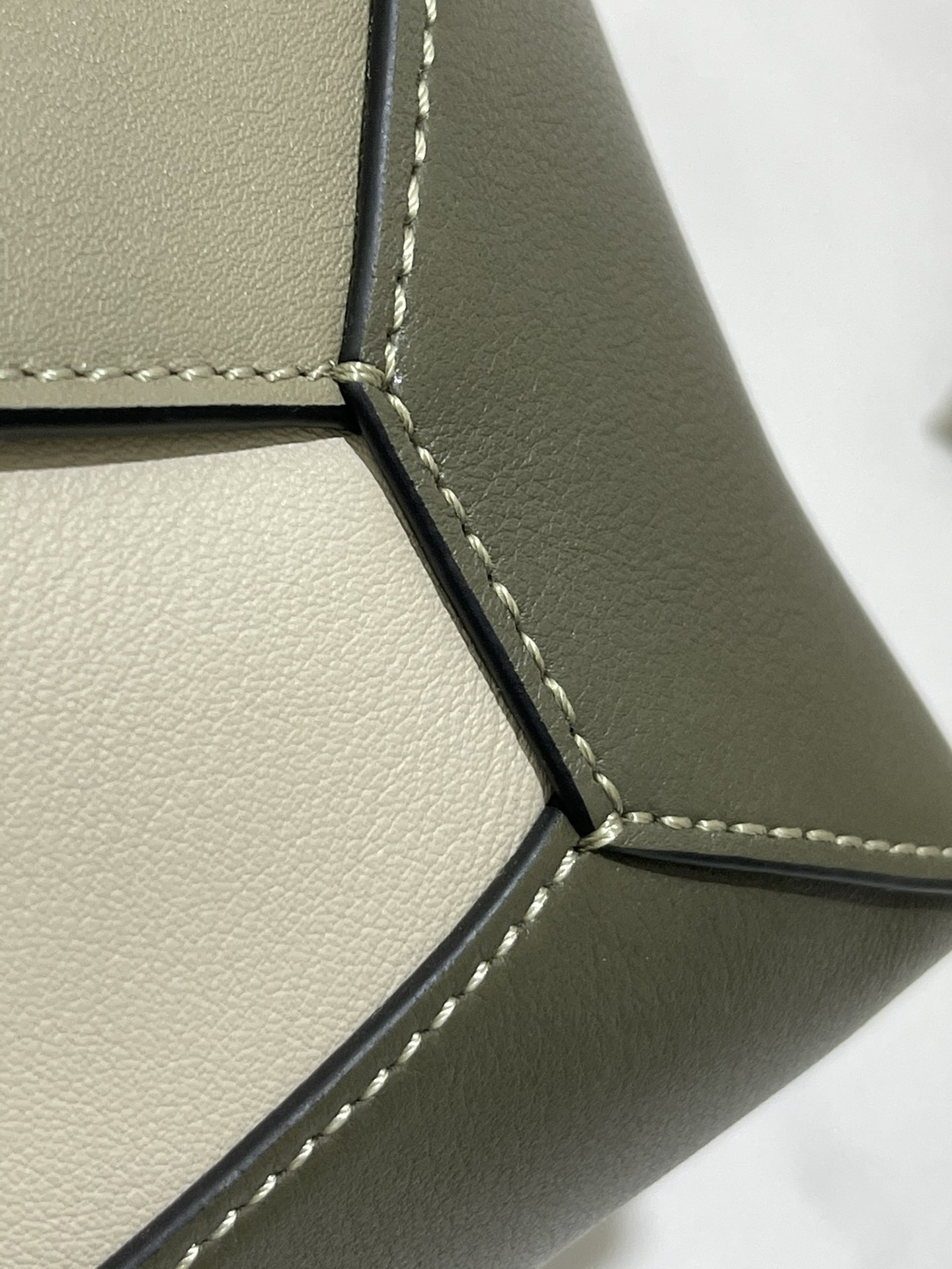 L0ew* puzzle small bag-24*10*14cm