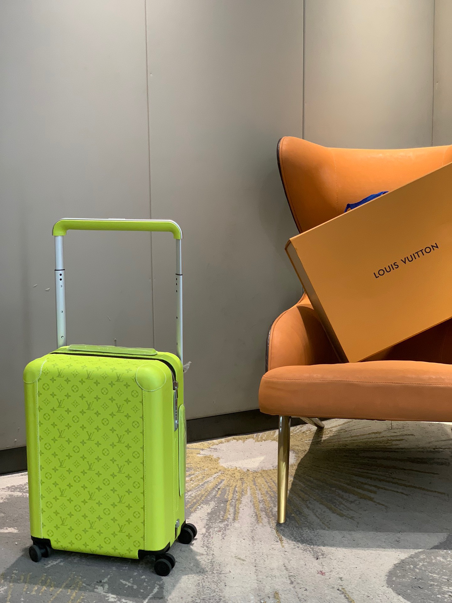 l0*is V*t0n horizon 55-‭38*55*21cm