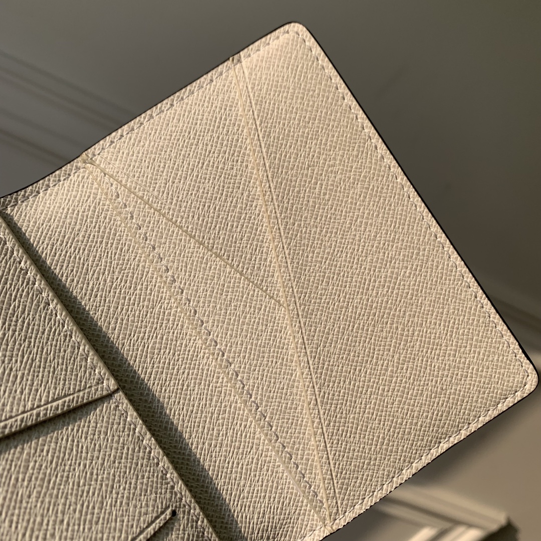 l0*is V*t0n wallet-m83095-8*11*1cm