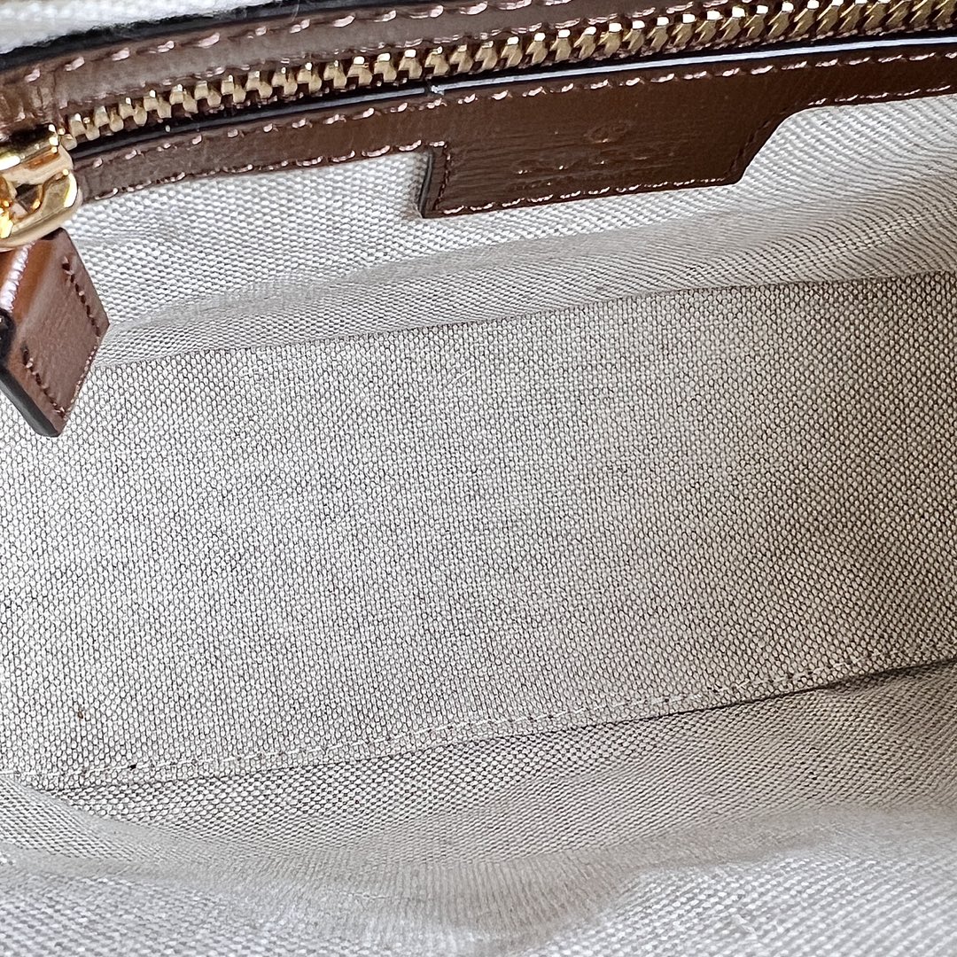 g*u*i retro gg S*p*e bucket-24.5*20*8cm