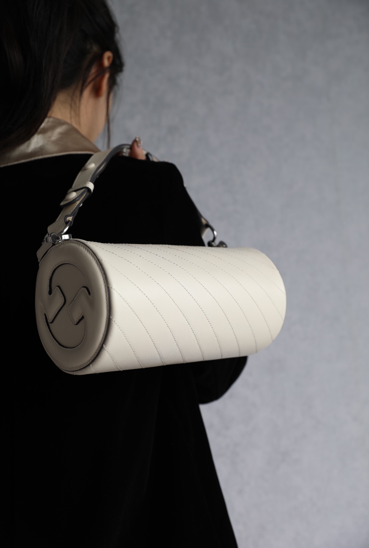 G*u*i blondie shoulder bag-13*25*12cm