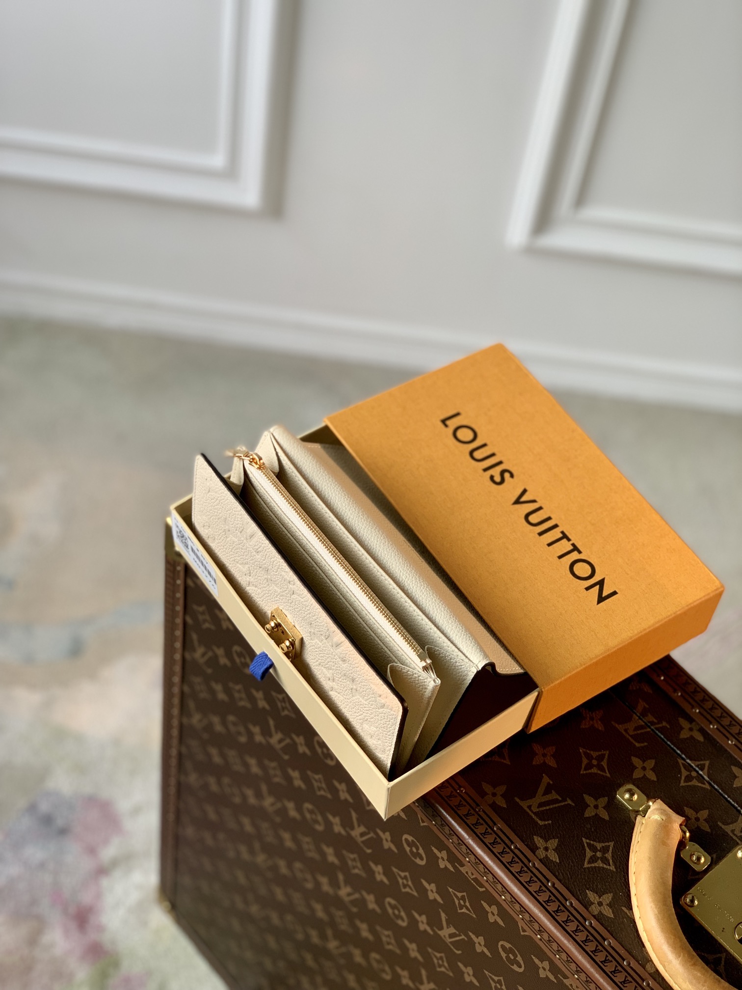 l0*is V*t0n wallet-19*11*3cm