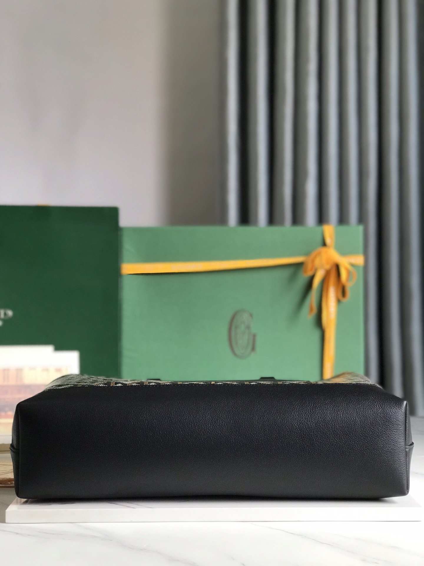 Go*ard cisalpin messenger bag-39*29*9cm