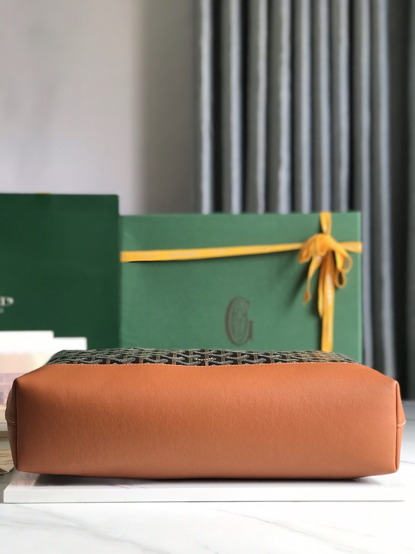 Go*ard cisalpin messenger bag-39*29*9cm