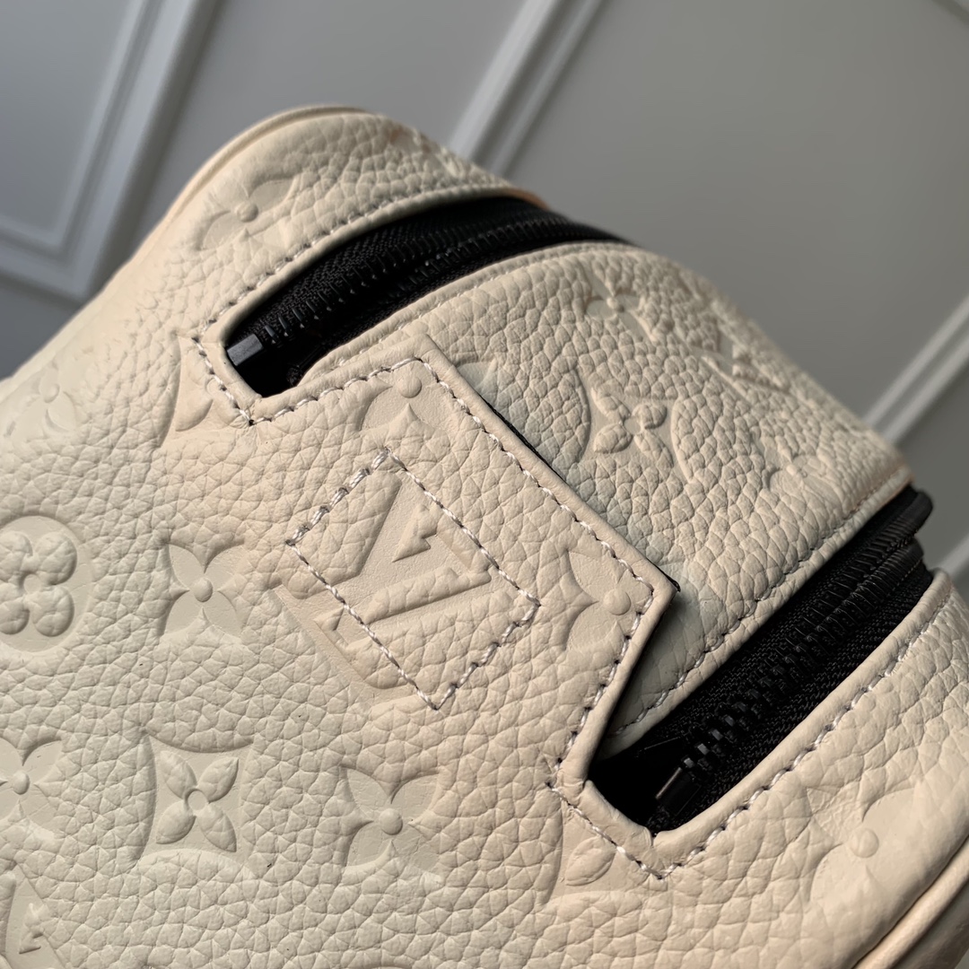 l0*is V*t0n locker dopp kit pouch -28 x 15 x 16.5cm