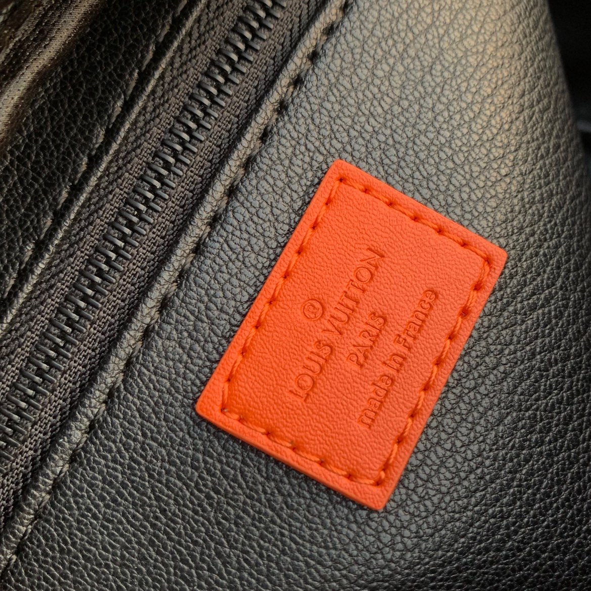 l0*is V*t0n locker dopp kit pouch -28 x 15 x 16.5cm