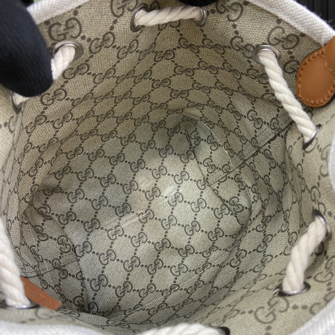 G*u*i backpack-16*21*11cm