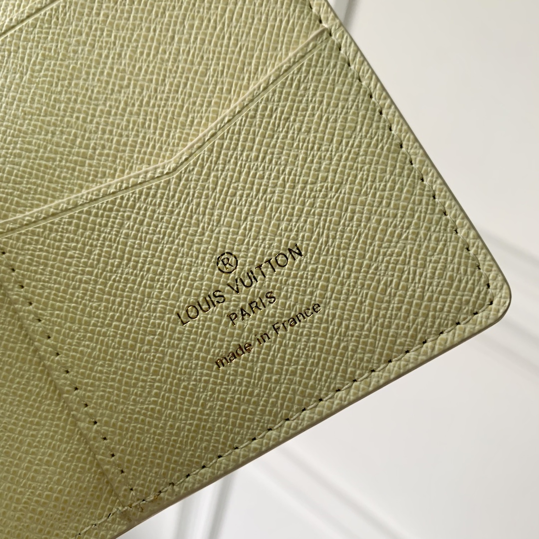 l0*is V*t0n wallet-m83336-7.5 x 11.1 x 1cm