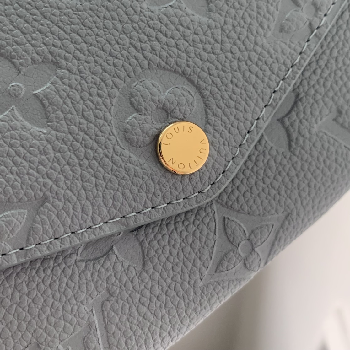 l0*is V*t0n sarah wallet-m83580-19 x 10.5 x 2.5cm