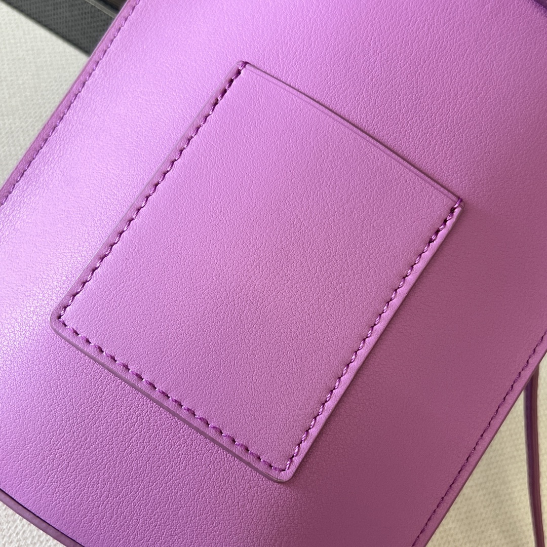 L0ew* dice pocket-21*15*5cm