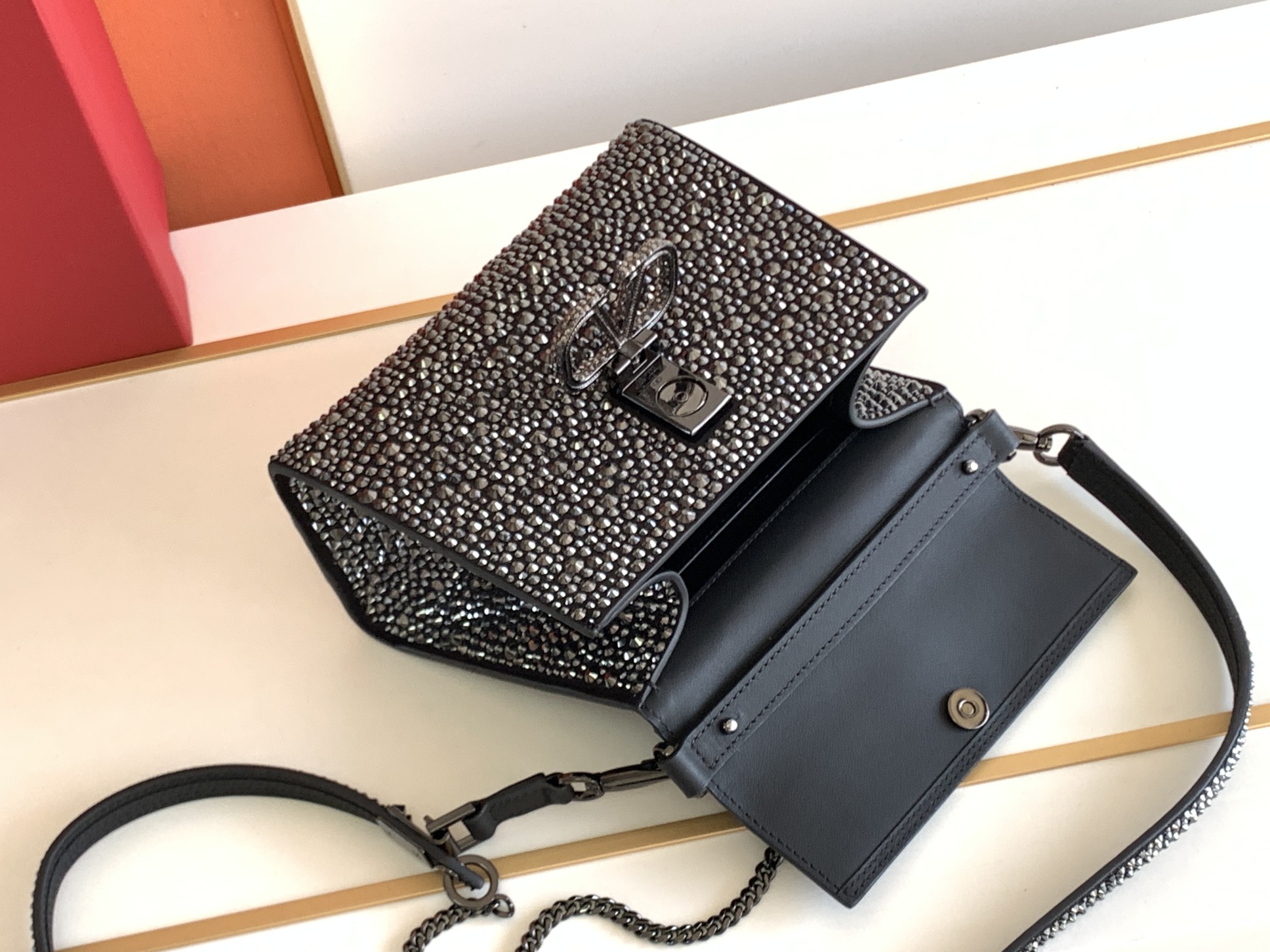 Va1e*ntin0 garavani vsling bags-19*13*9 cm