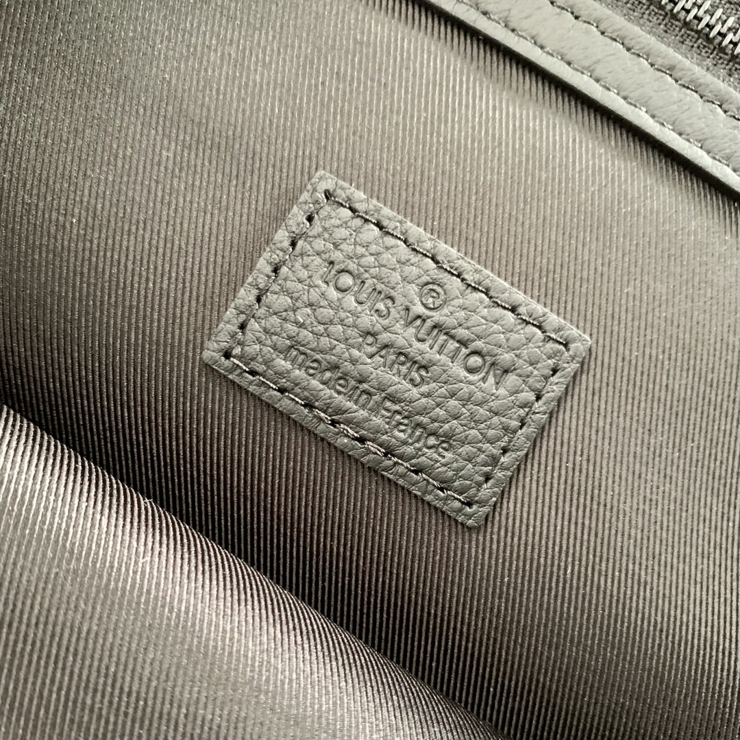 l0*is V*t0n excursion tote bag-33 x 37 x 13cm