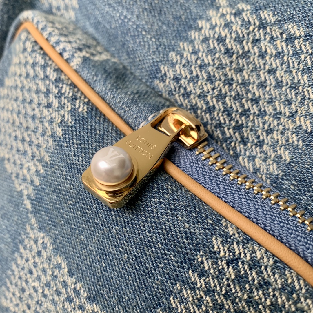 l0*is V*t0n montsouris backpack-32 x 40 x 19cm