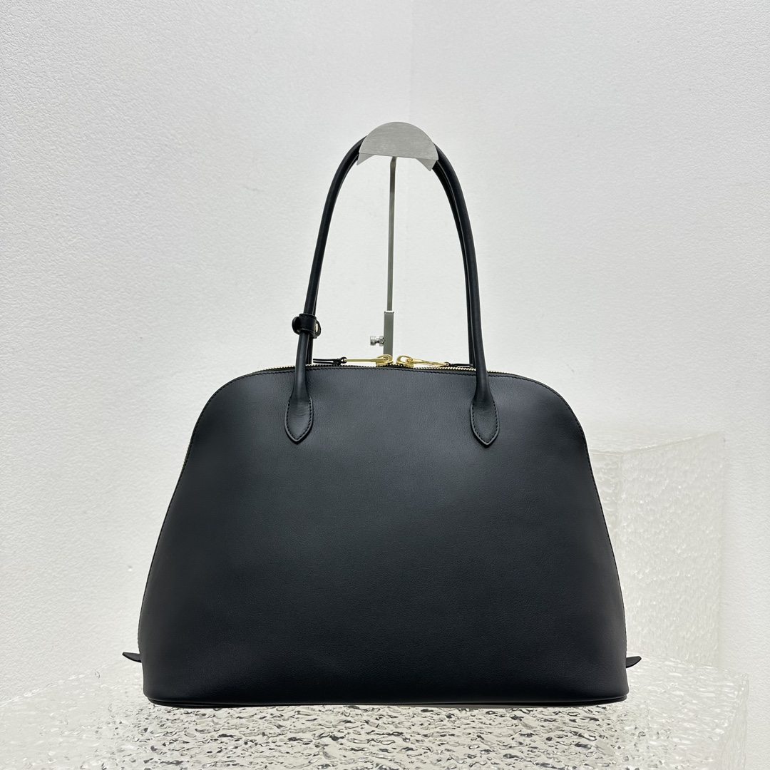 M*um*u casual style plain leather elegant style bridal logo-39*17*28cm