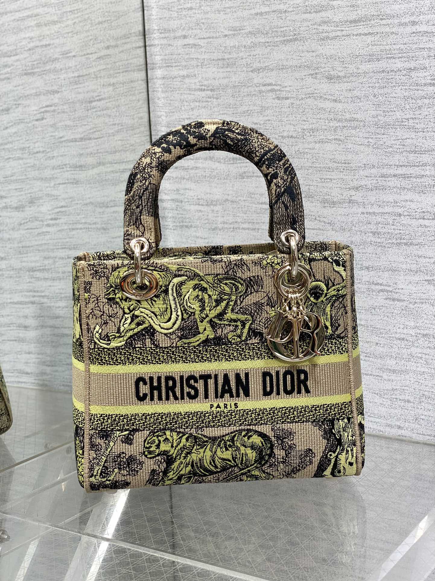 lady D*or handle bag-24cm