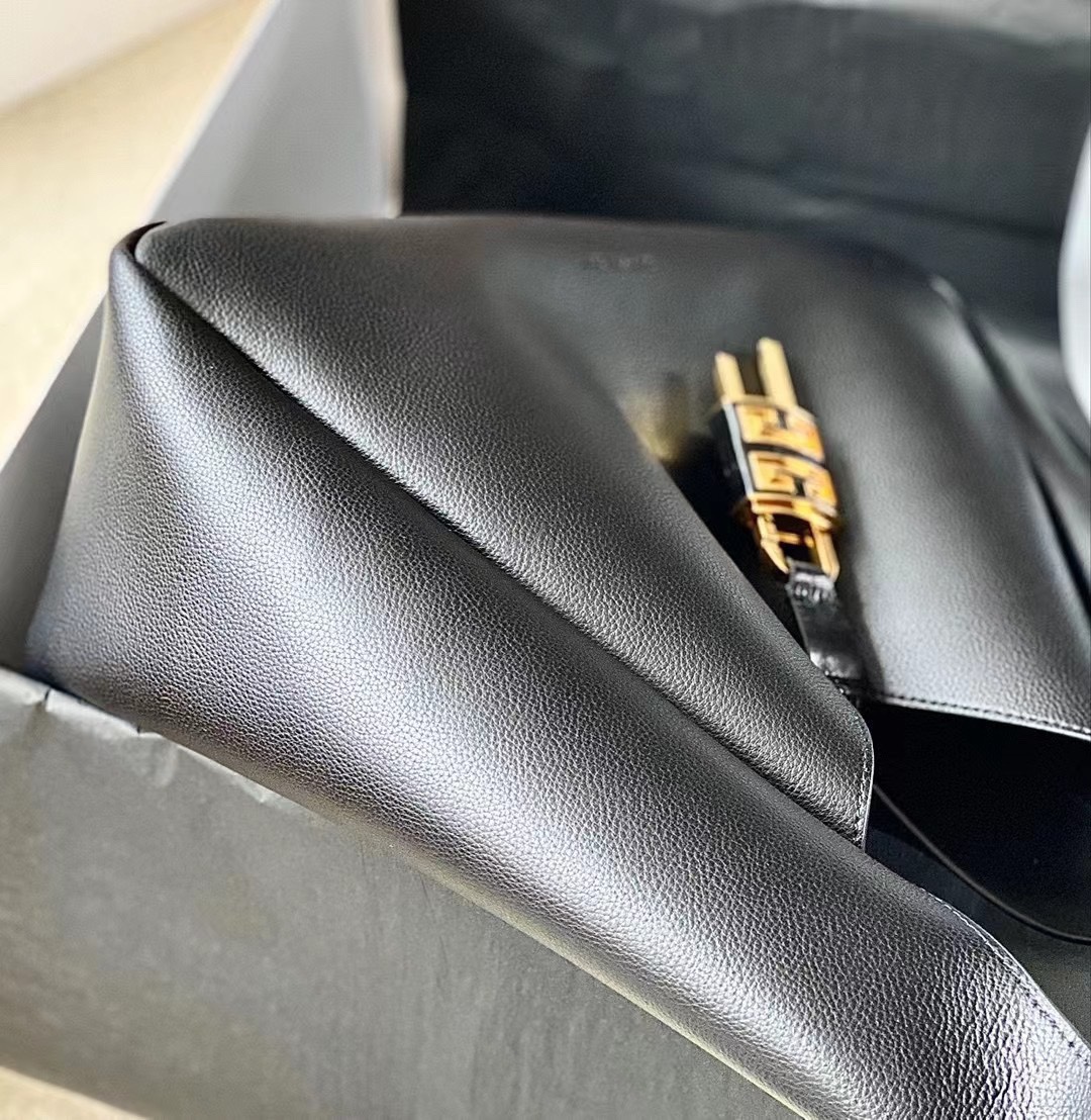 G1uenchy g-hobo tote-31*15*43cm