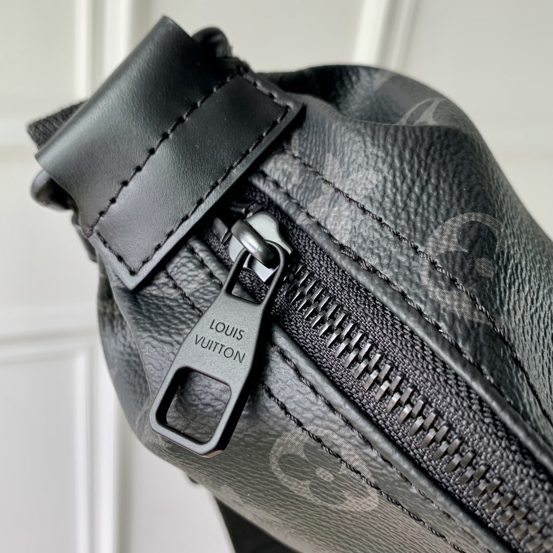 l0*is V*t0n hamac bag-28.5 x 15 x 8cm