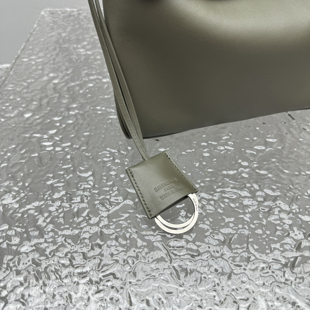 Balenciag Rodeo Handbags-23*10*8CM