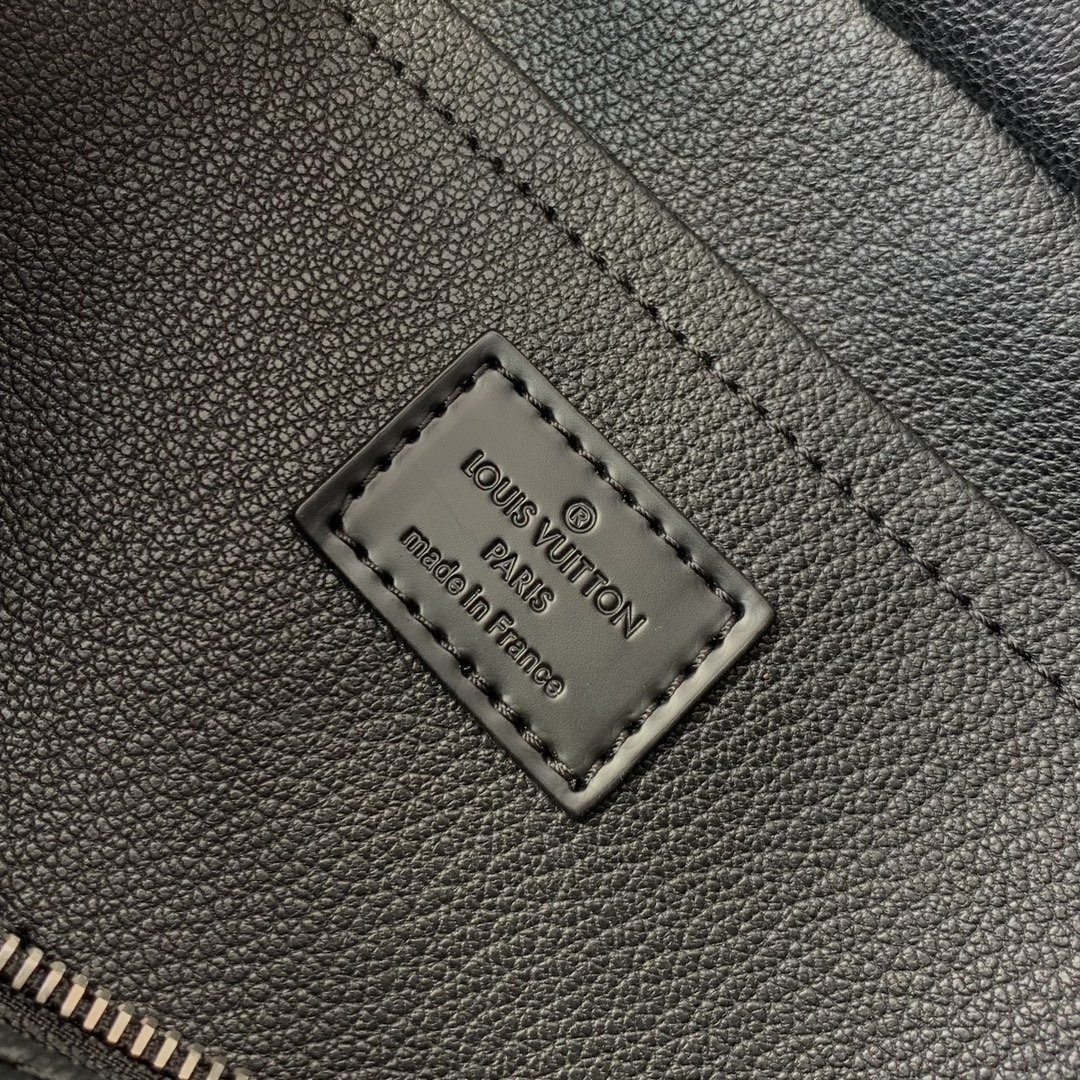 l0*is V*t0n locker dopp kit pouch -23 x 13 x 12cm