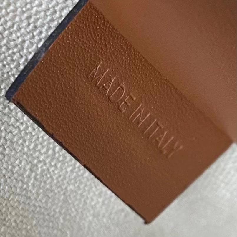 Ce**e pouch-16x11x8cm