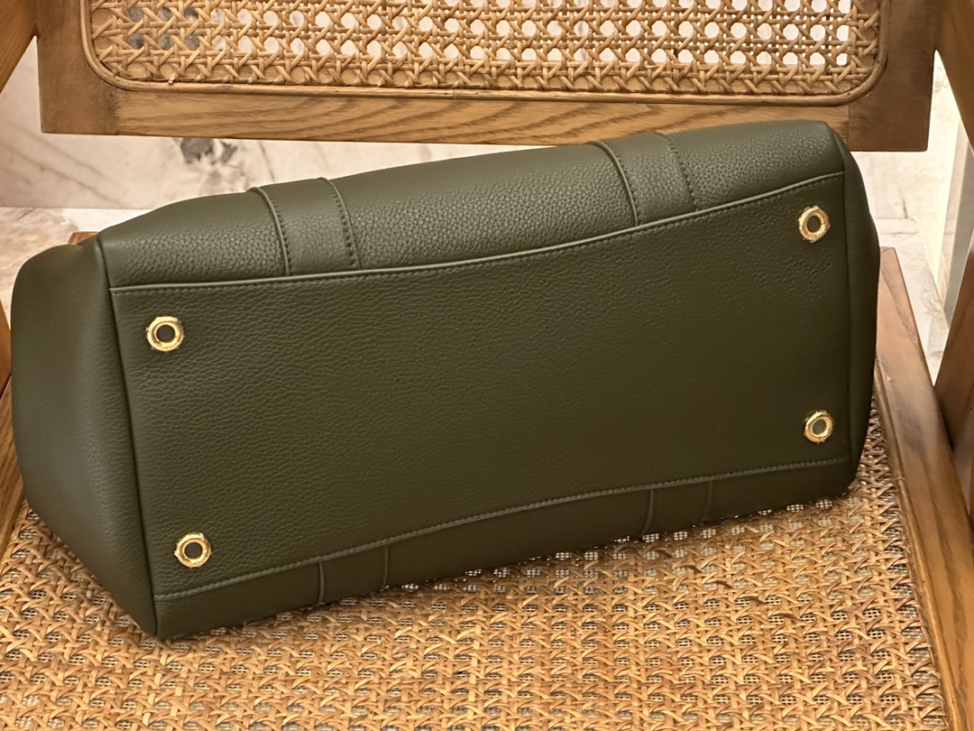 L**o p*ana loom bag l32-33 x 23 x 18cm