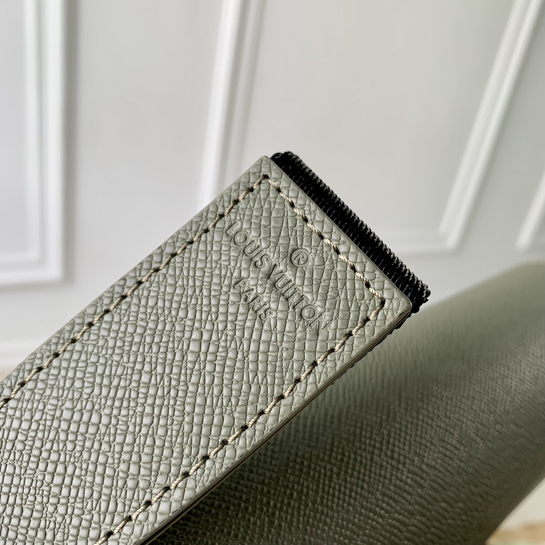 l0*is V*t0n district messenger bag-m46255-26*20*7cm