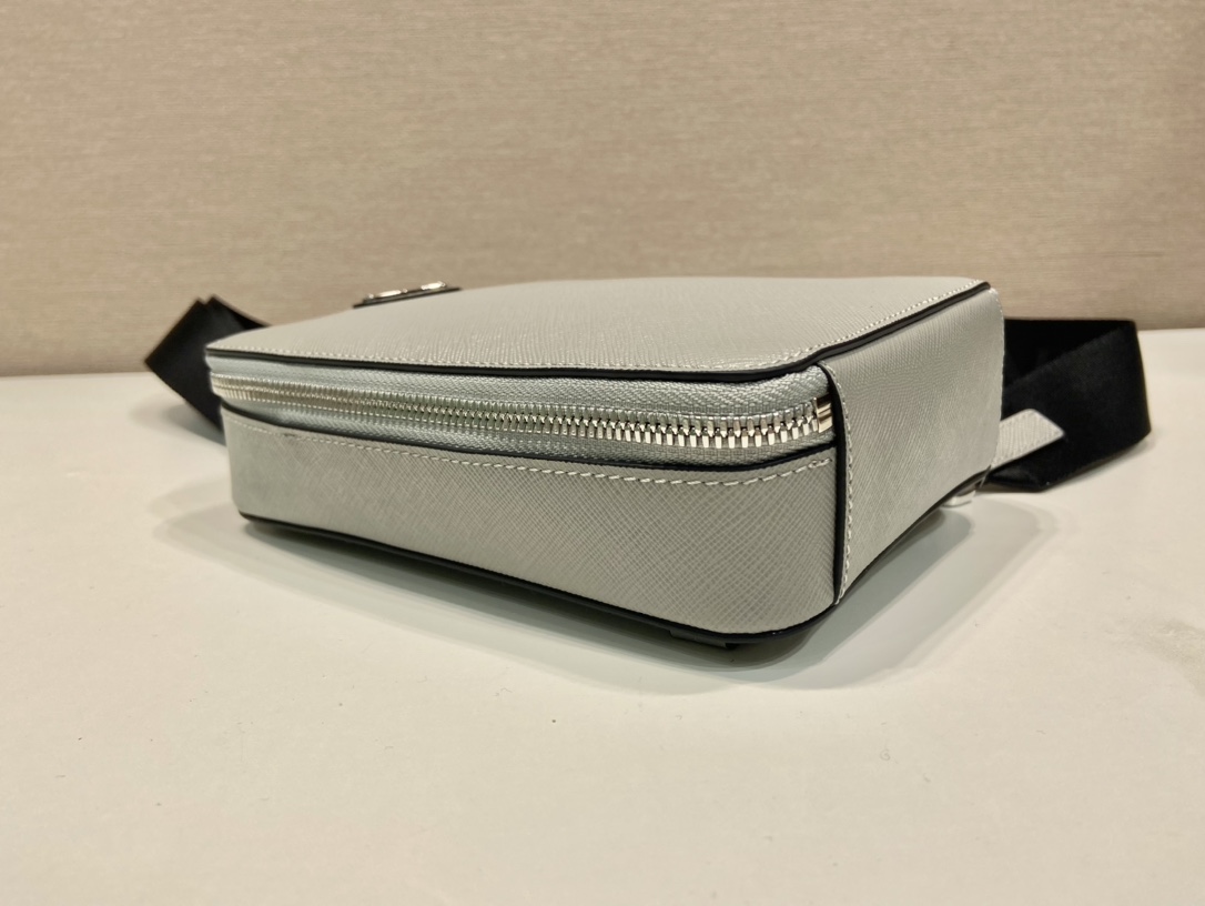 Pra*a 2vz106 Pra*a brique saffiano leather bag-14*20*5cm