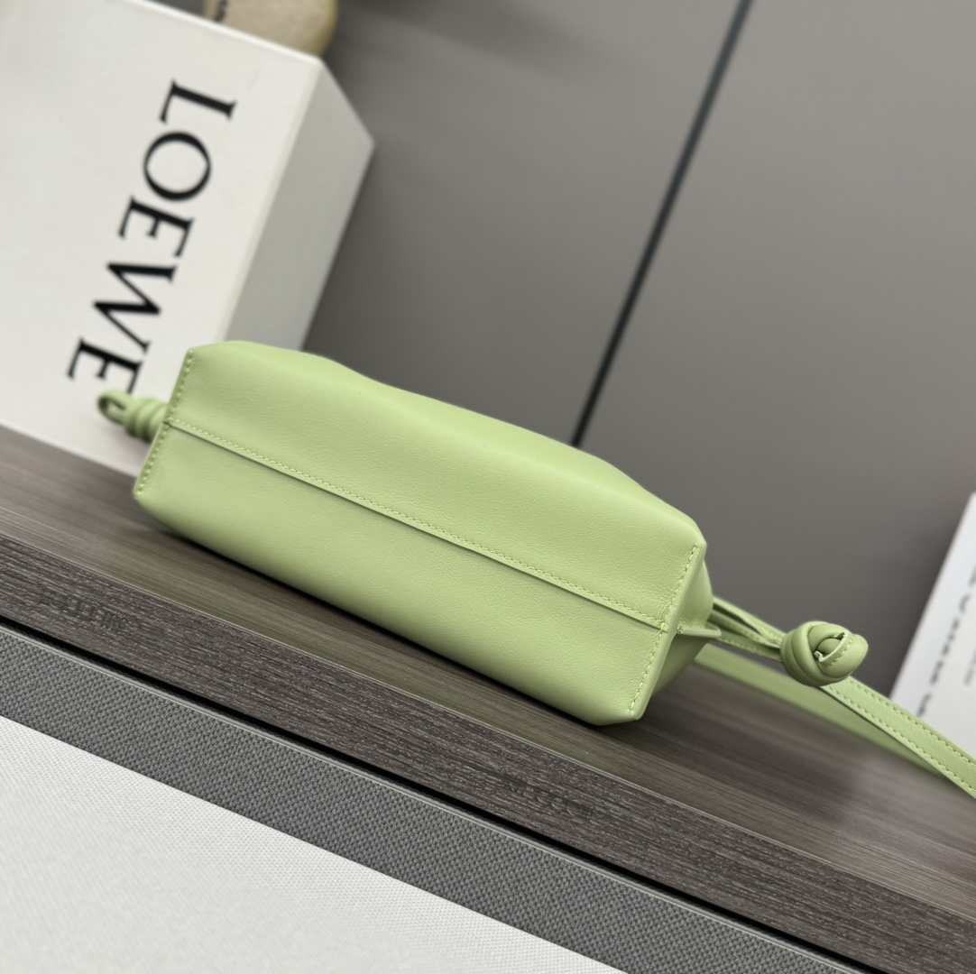 L0ew* flamenco-22.5*18*9cm