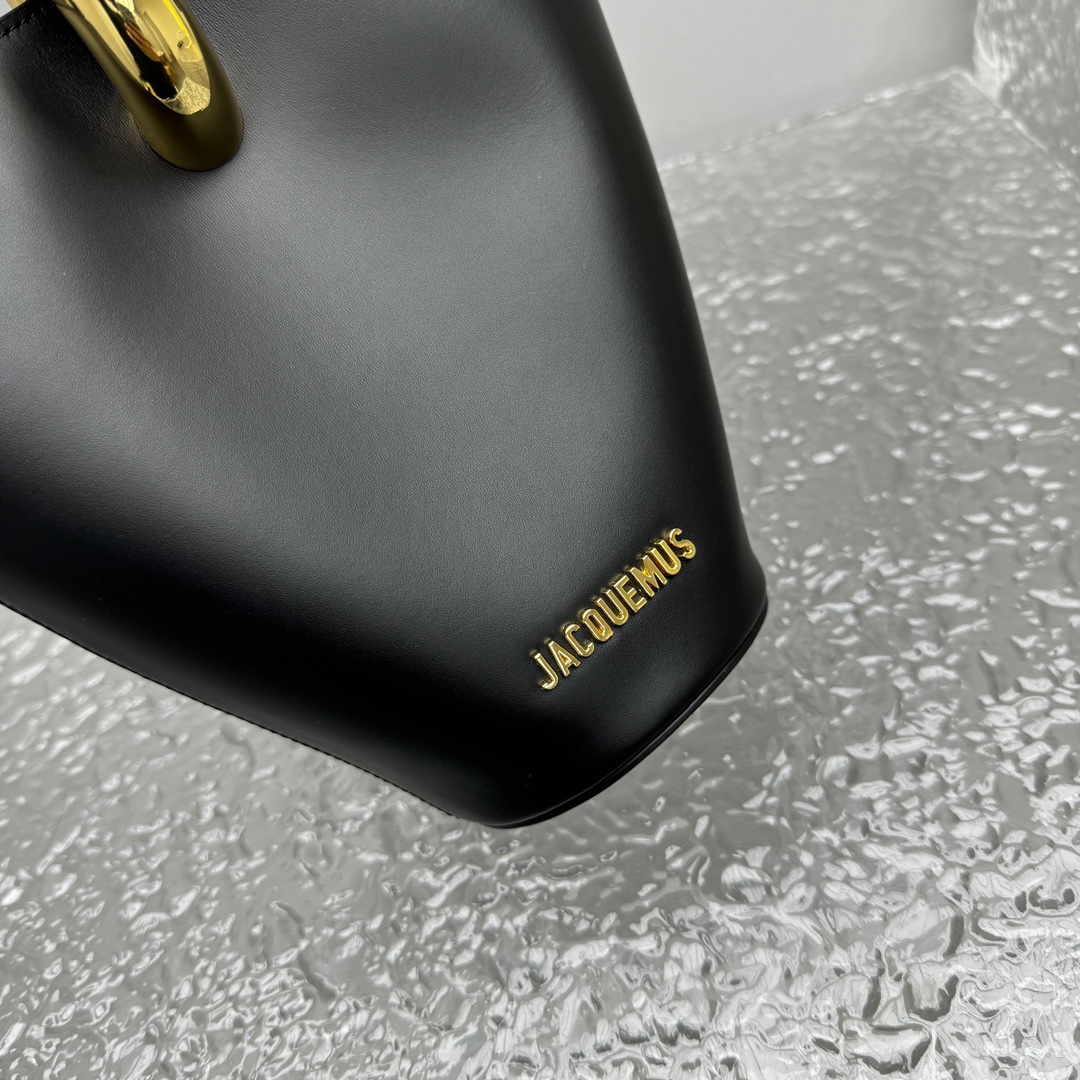 Ja*qvemvs le petit bambo bag-10*10*20cm