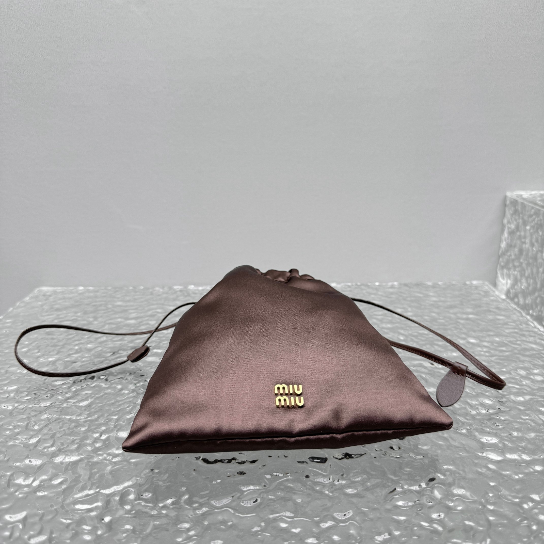 M*um*u joie pouch-18*20cm