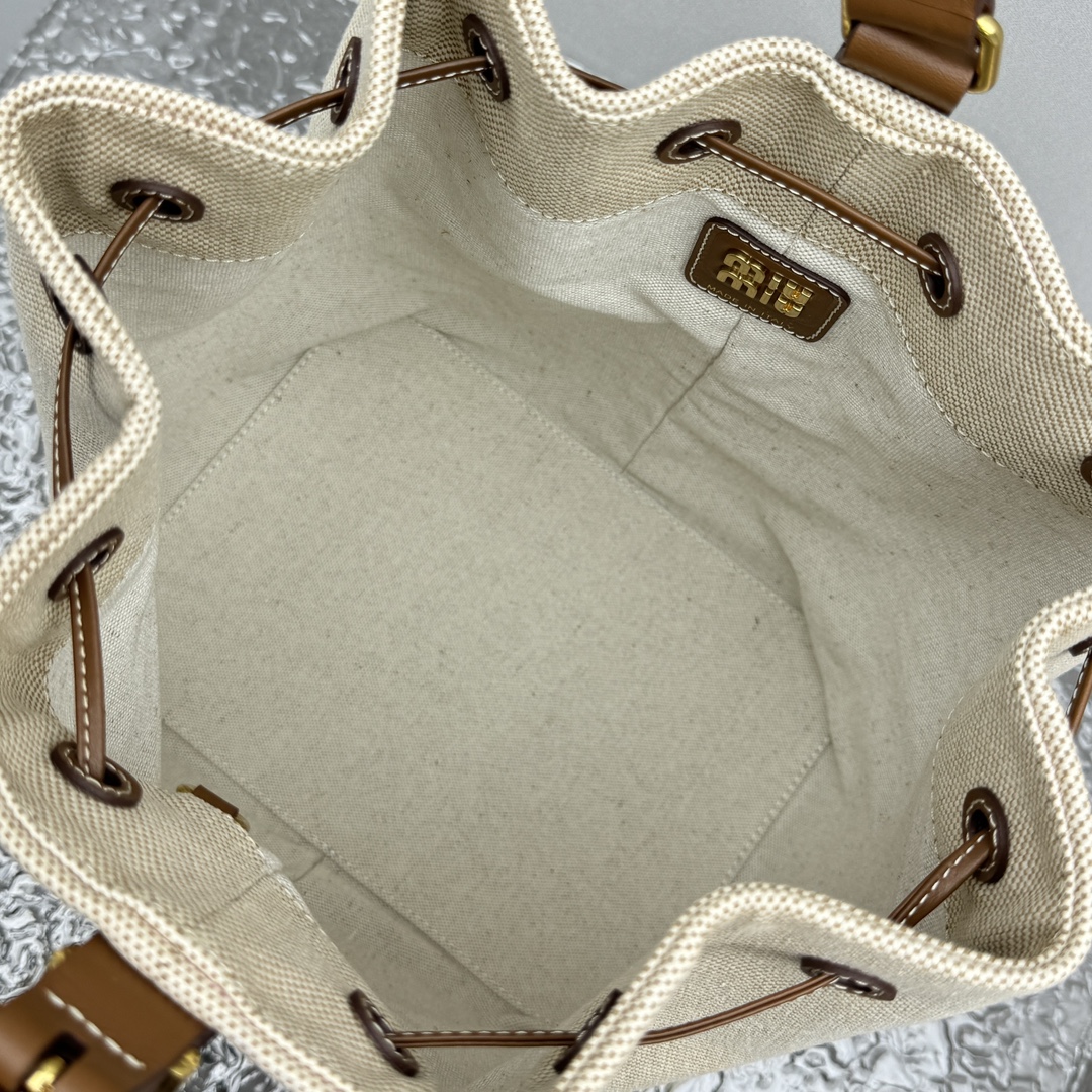 M*um*u bucket-23*17*29cm