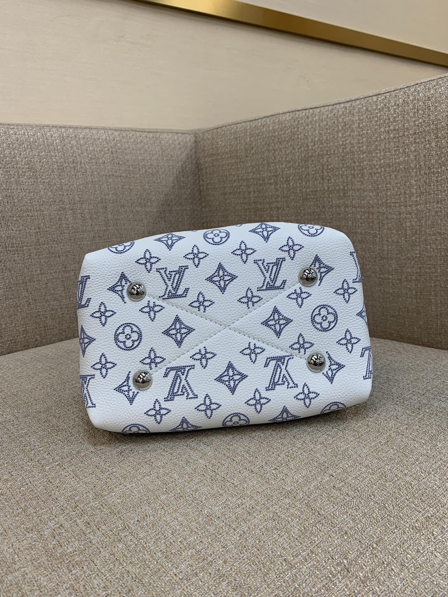 l0*is V*t0n bella tote bag-19 x 22 x 14cm