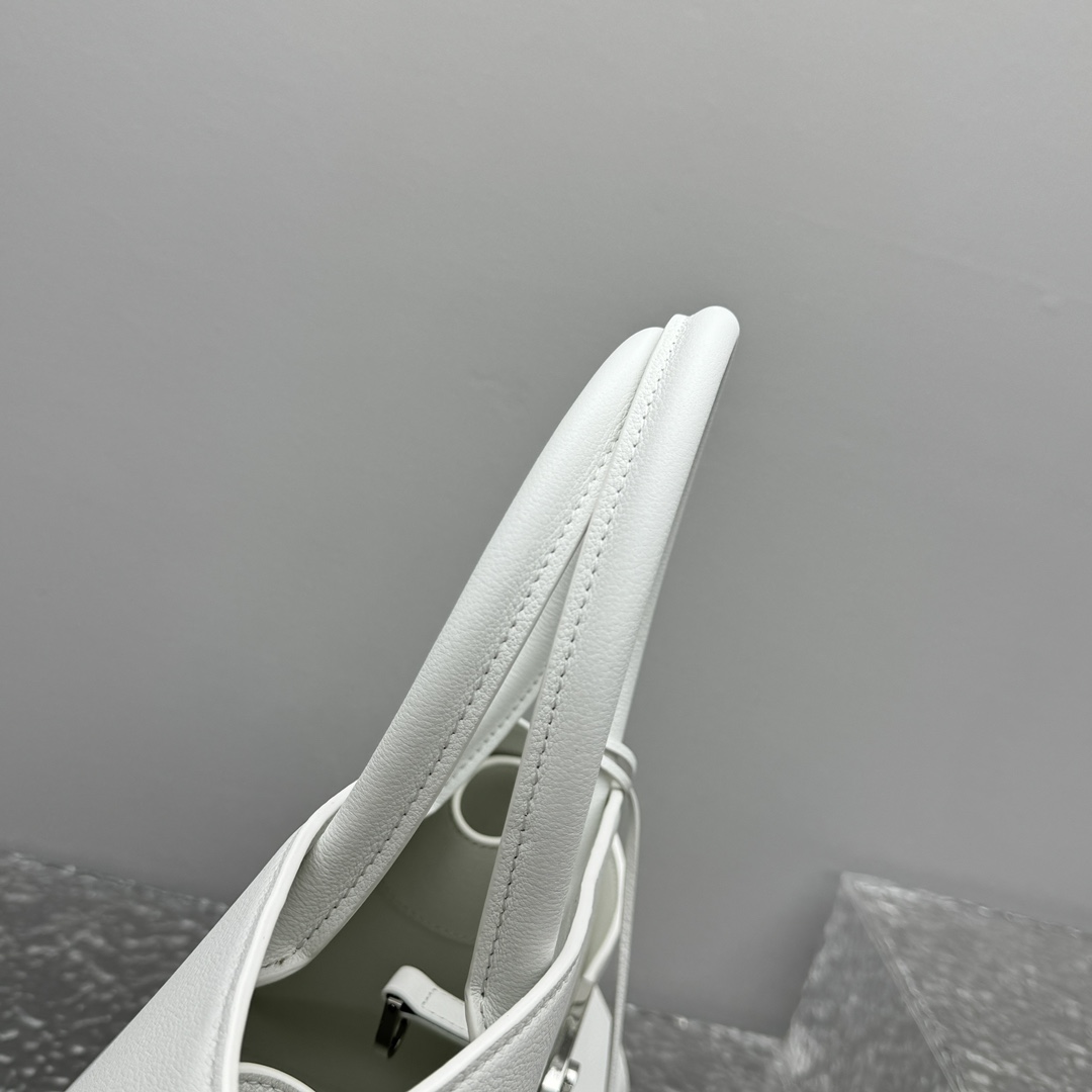 Ferragamo Top-handle Bag-32*22*14CM