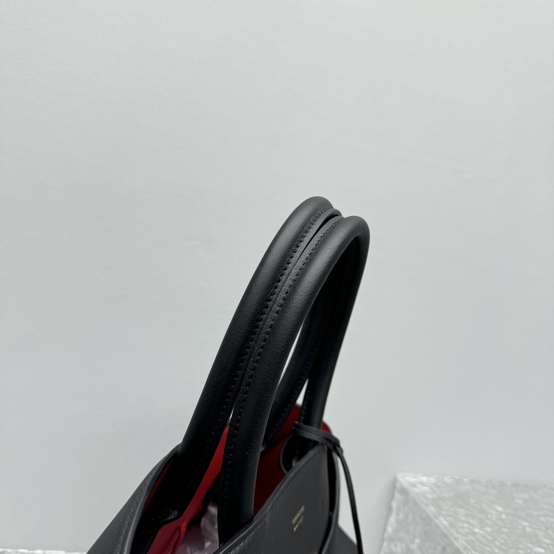 Ferragamo Top-handle Bag-32*22*14CM