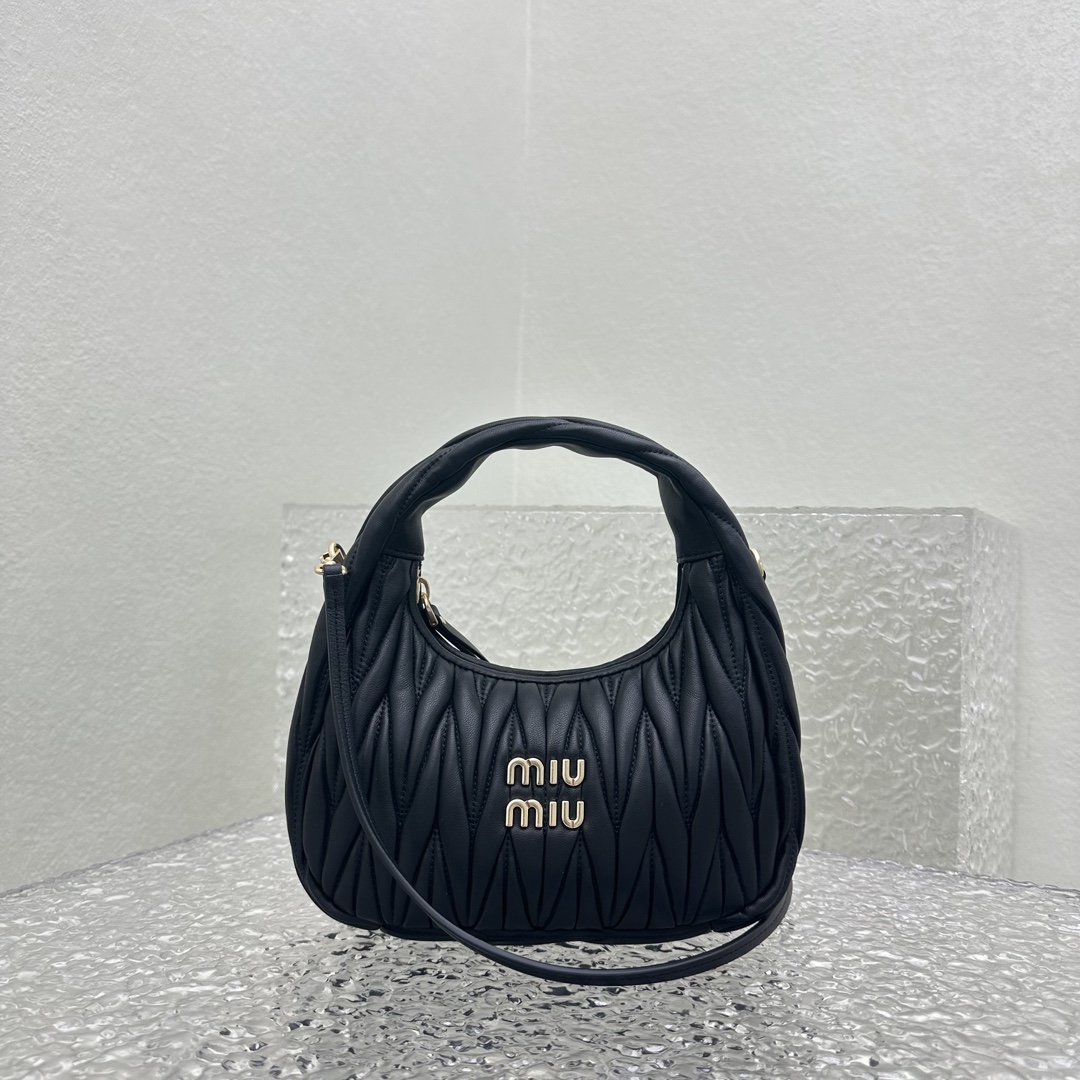 M*um*u wander hobo bag-20*6*17cm