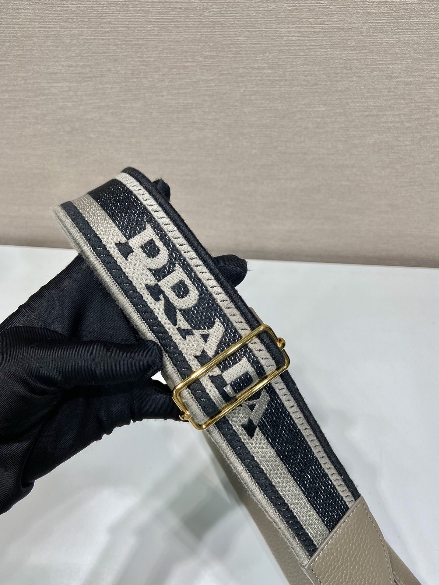 Pra*a leather shoulder bag-1bh194-25*14*6.5cm