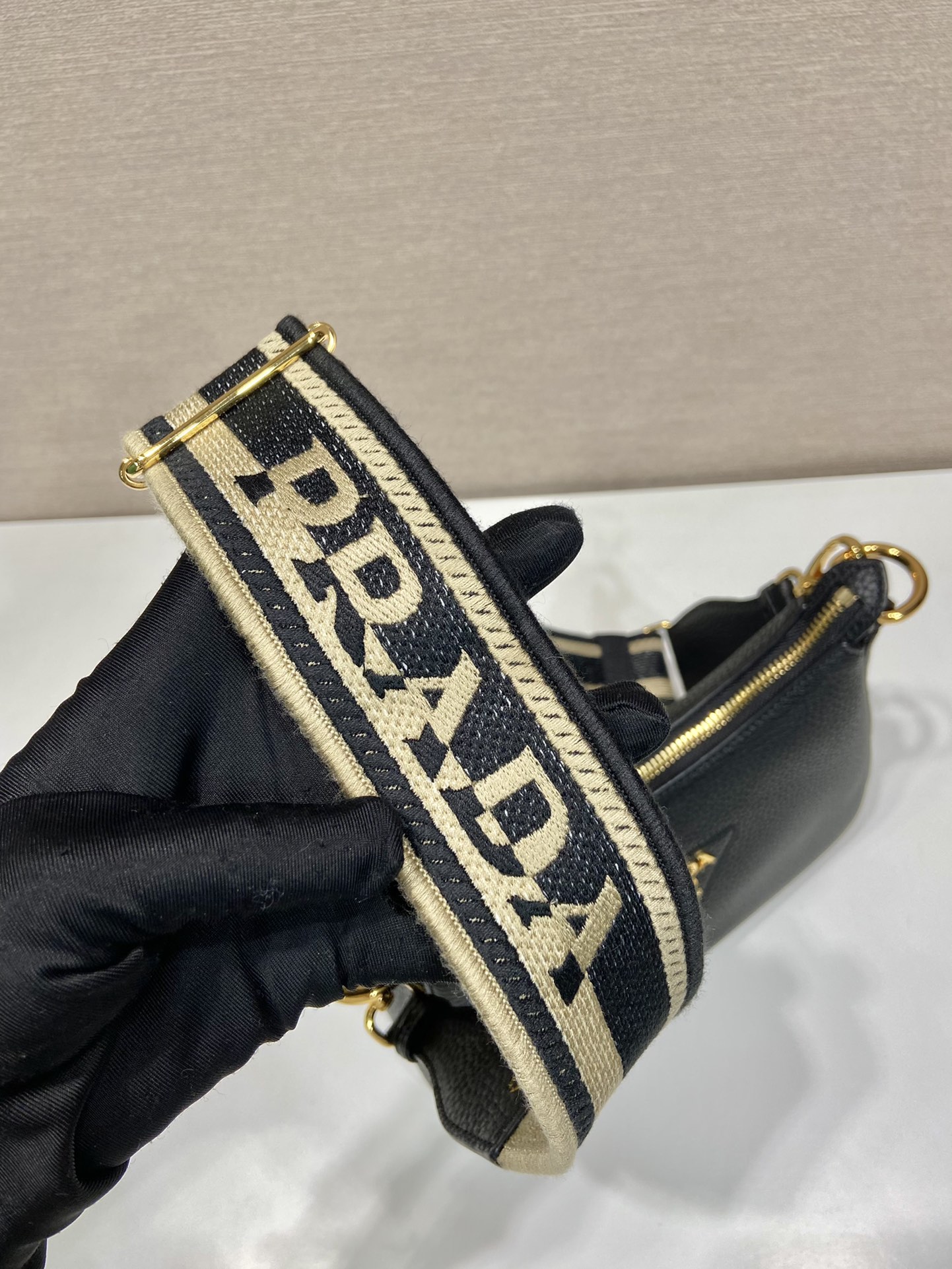 Pra*a leather shoulder bag-1bh193-24*18*6cm