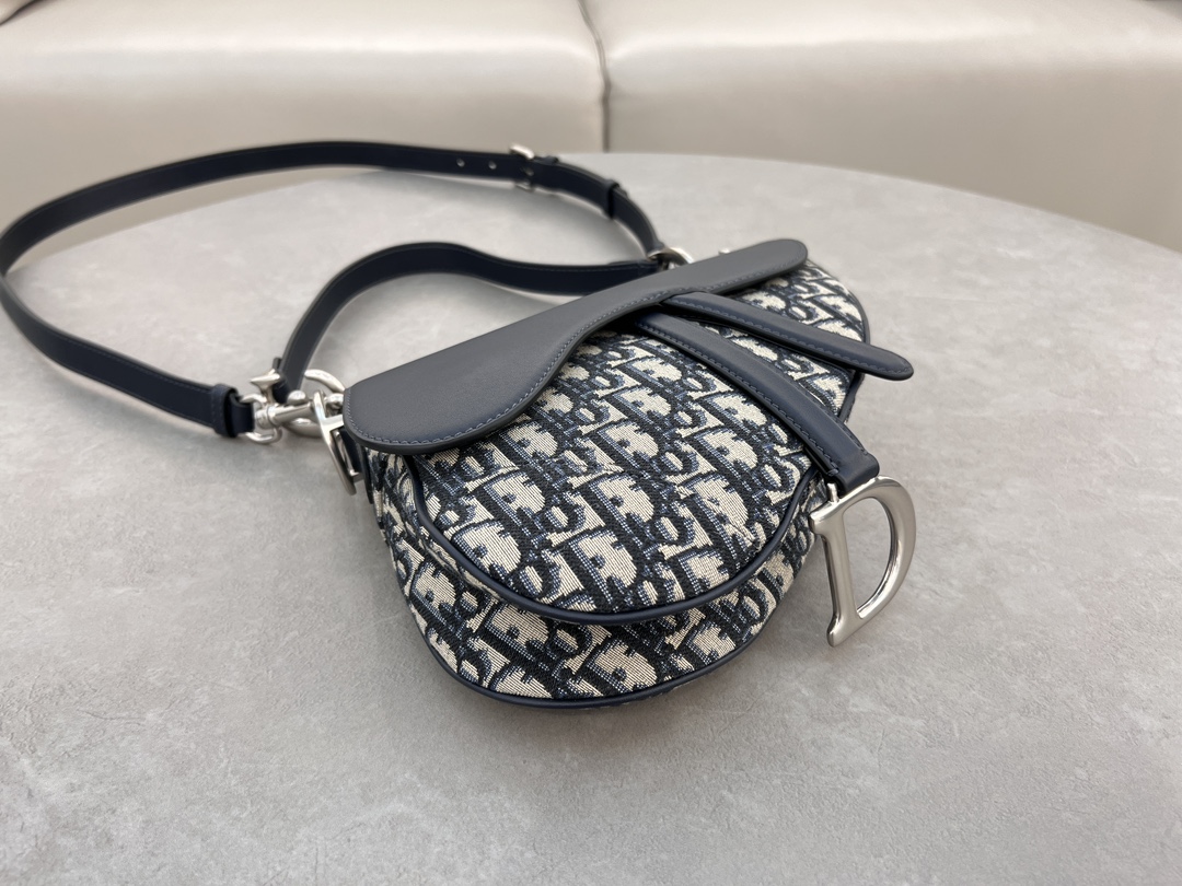 D*or saddle bag-25.5×6.5×20cm
