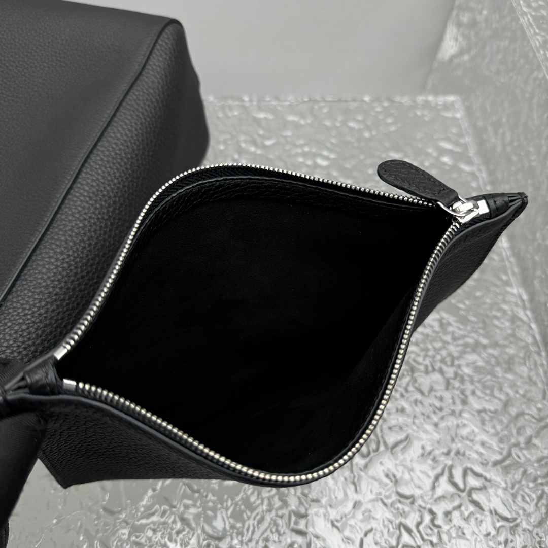 The R0w blake hobo bag-31*34*10cm