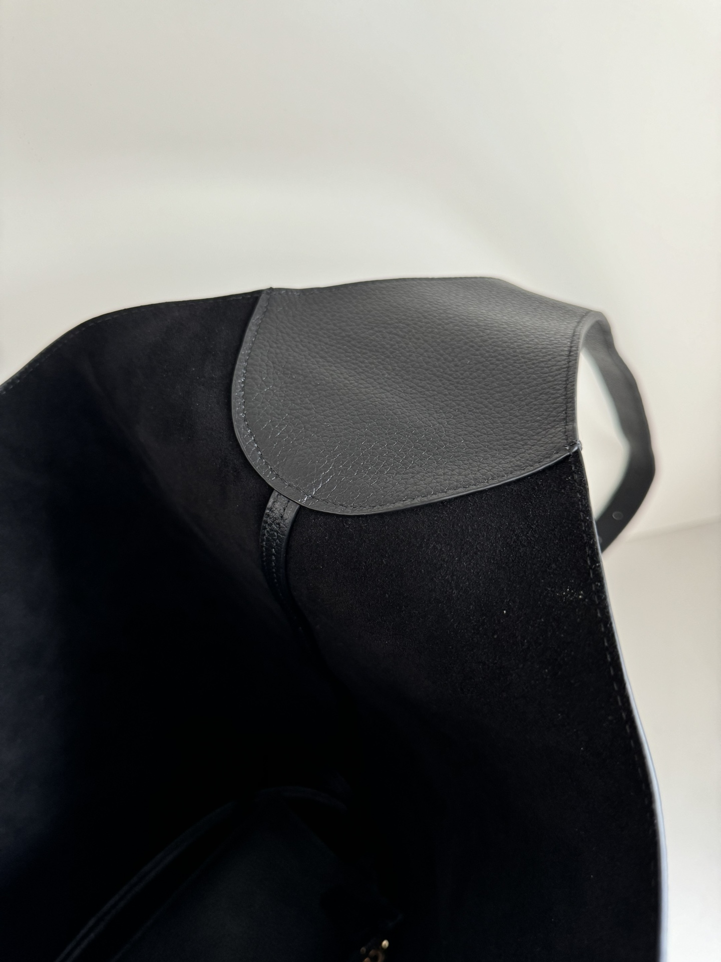 Y*L le5a7 hobo bag-26x31.5x15cm