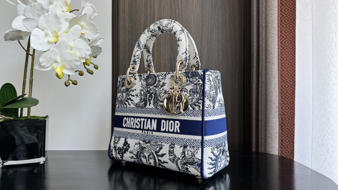 lady D*or handle bag-24cm